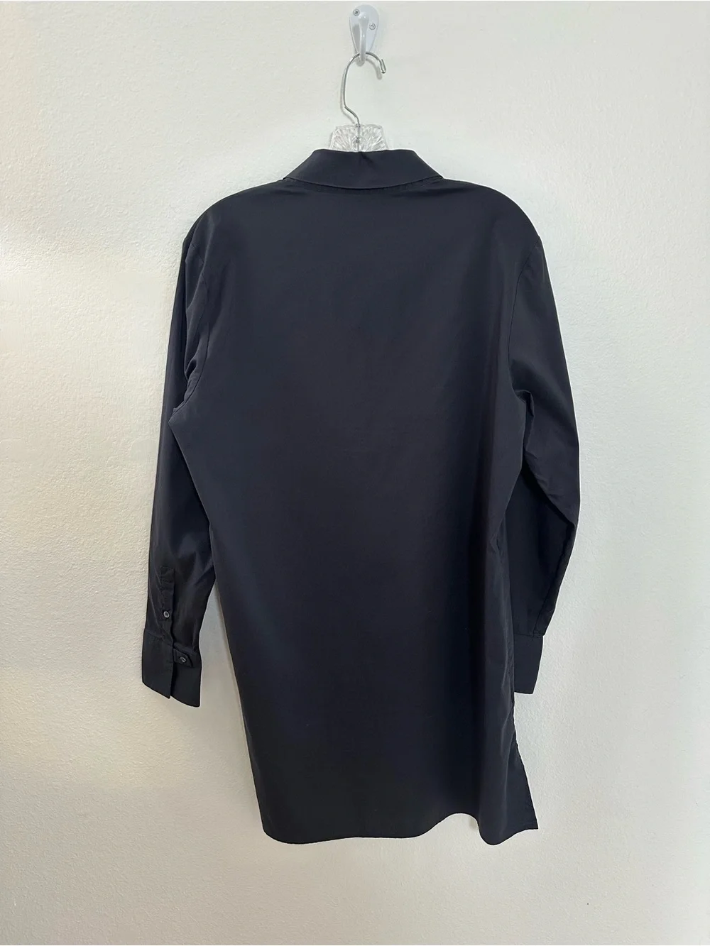 Hugo Boss Black Long Sleeve Long Line Button Front Shirt Collared Size 8